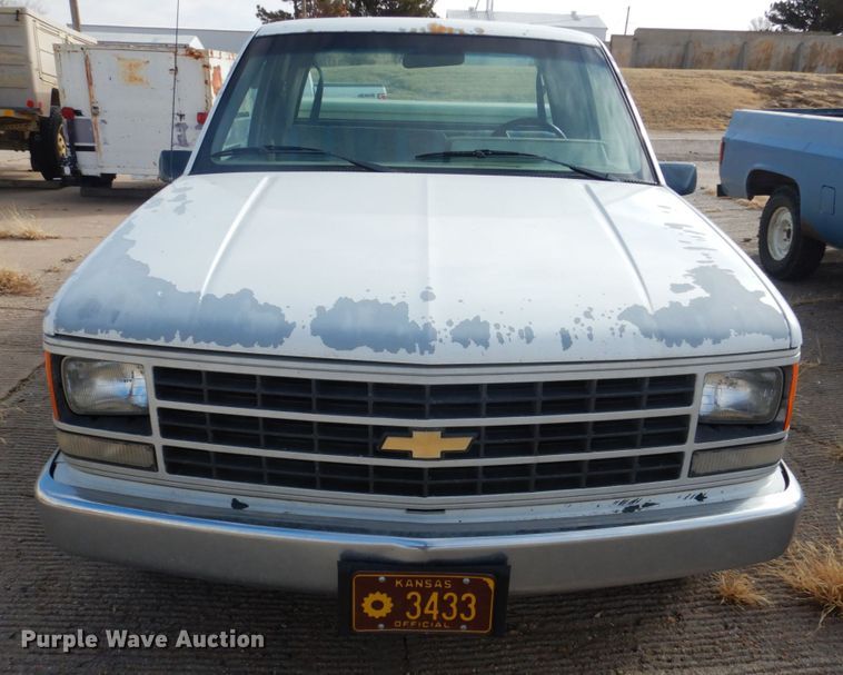 image for item GX9826 1988 Chevrolet Cheyenne 1500 Ext. Cab pickup truck