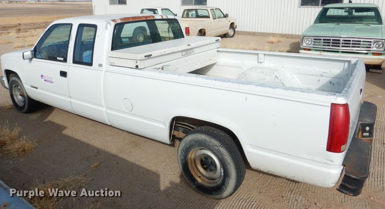 image for item GX9826 1988 Chevrolet Cheyenne 1500 Ext. Cab pickup truck