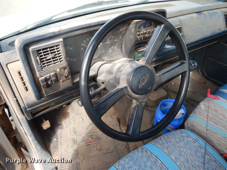 image for item GX9826 1988 Chevrolet Cheyenne 1500 Ext. Cab pickup truck