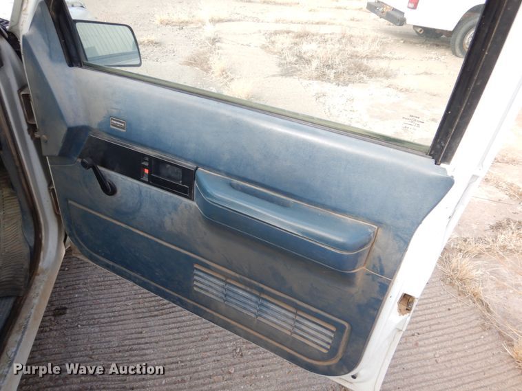 image for item GX9826 1988 Chevrolet Cheyenne 1500 Ext. Cab pickup truck