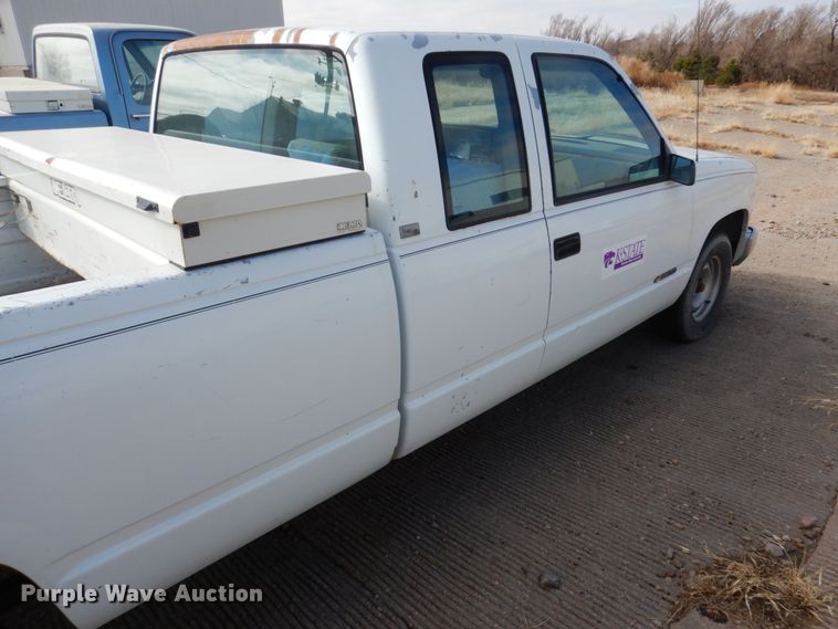 image for item GX9826 1988 Chevrolet Cheyenne 1500 Ext. Cab pickup truck
