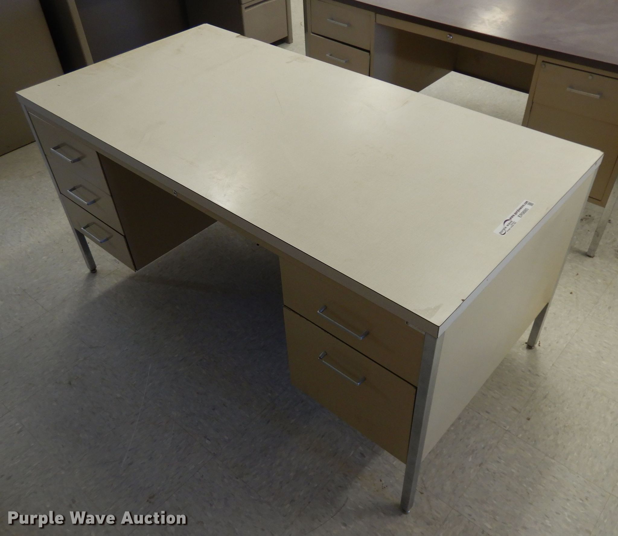 (3) desks in Lincoln, NE Item ER9880 sold Purple Wave
