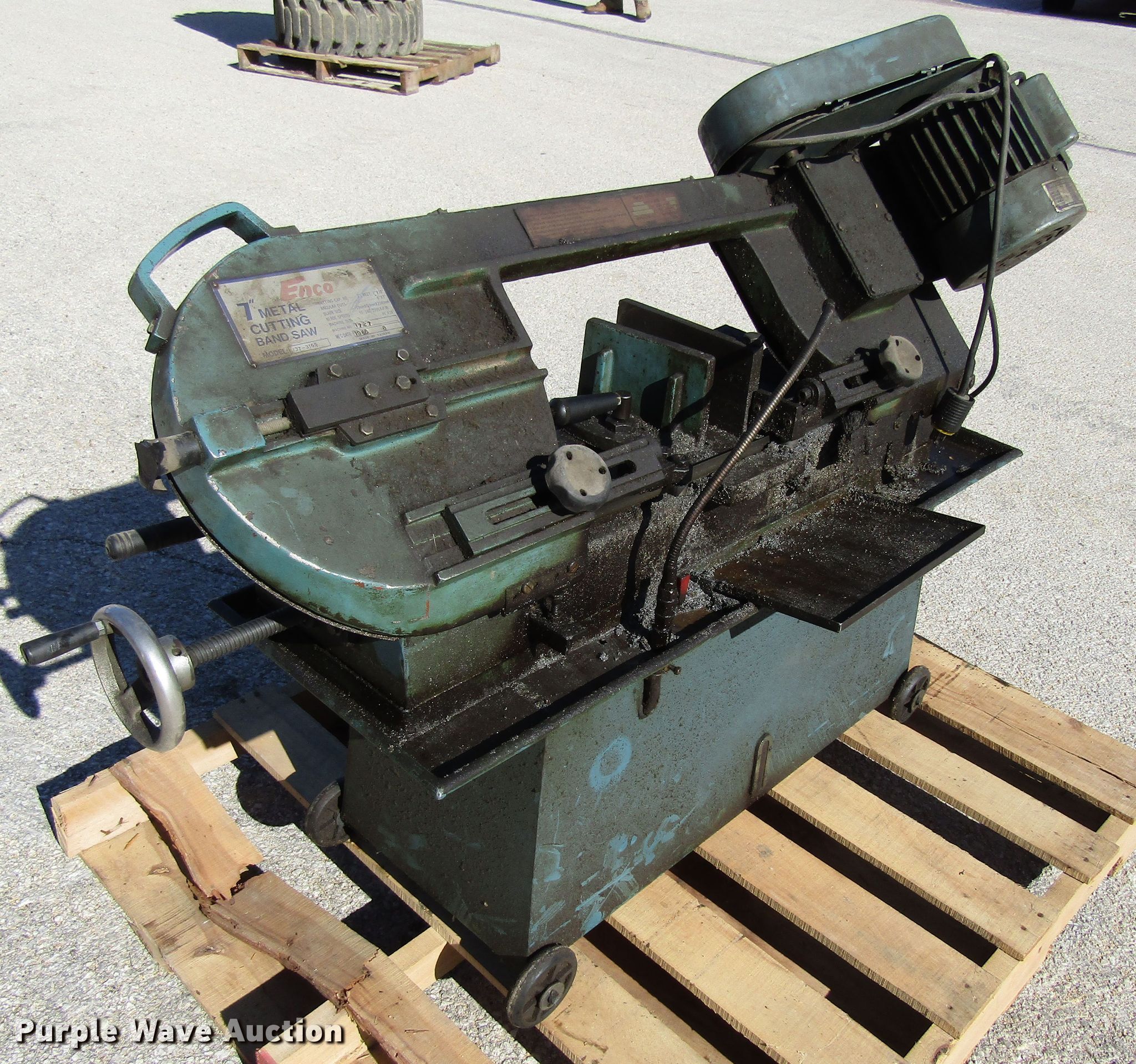 1986 Enco 1373165 band saw in Davenport, IA Item FD9359 sold