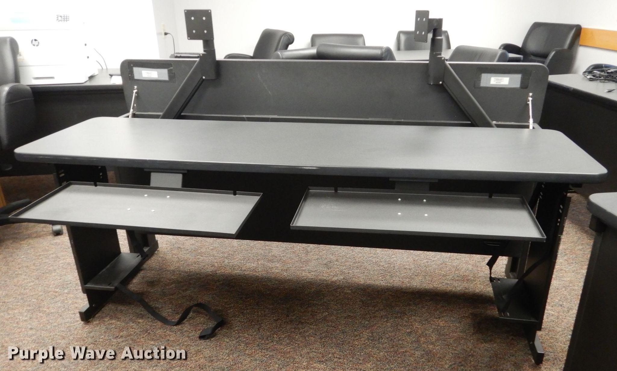 (10) computer desks in Des Moines, IA Item FU9152 sold Purple Wave