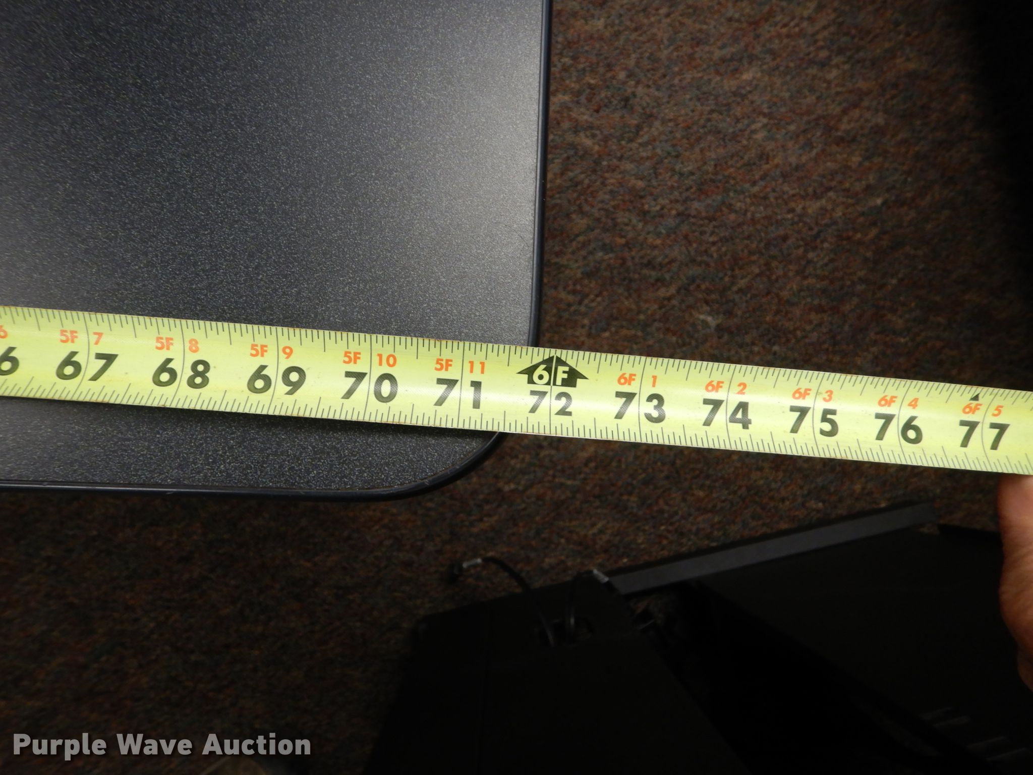 (10) computer desks in Des Moines, IA Item FU9152 sold Purple Wave