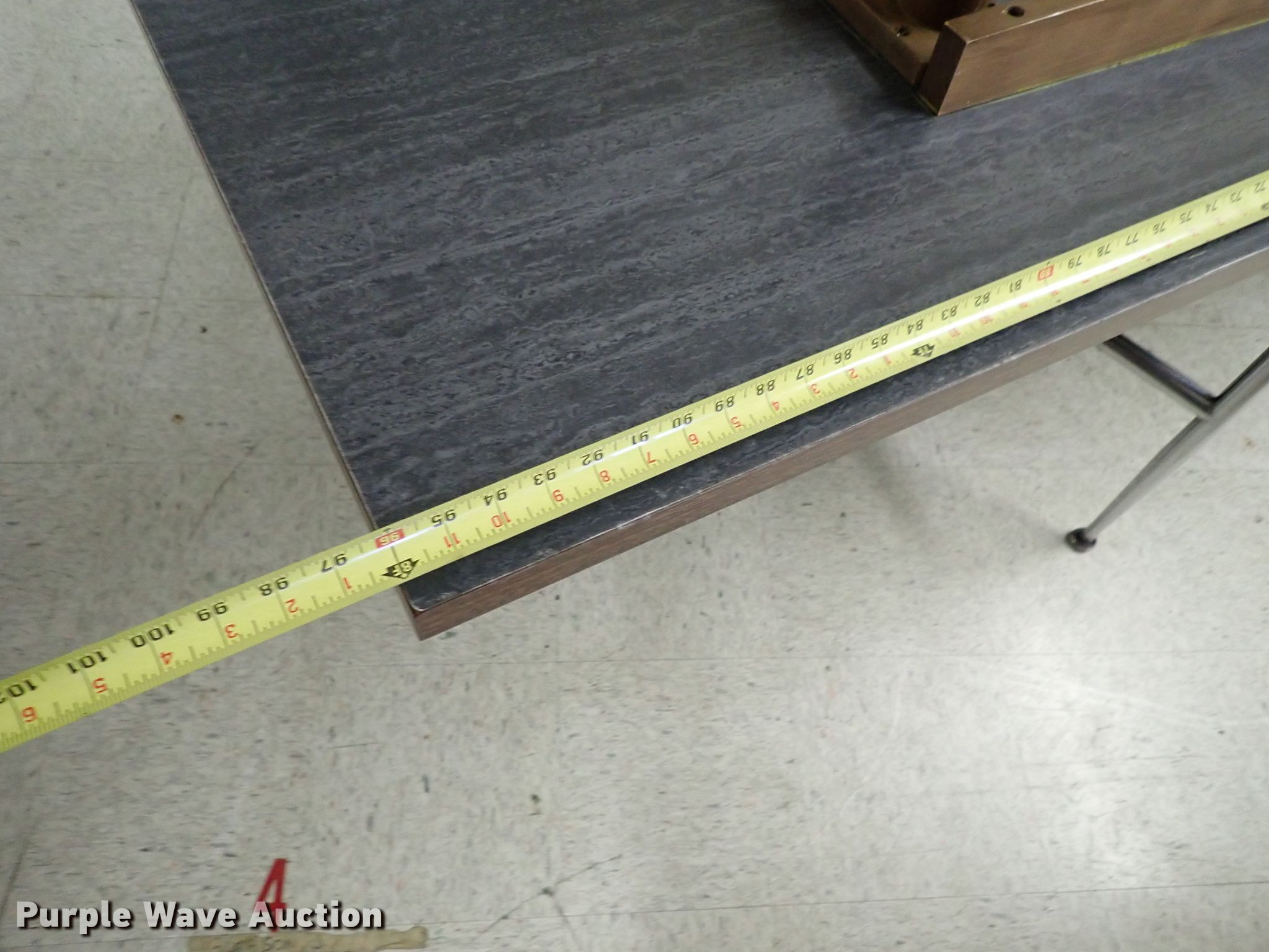 Furniture in Hutchinson, KS Item GB9307 sold Purple Wave