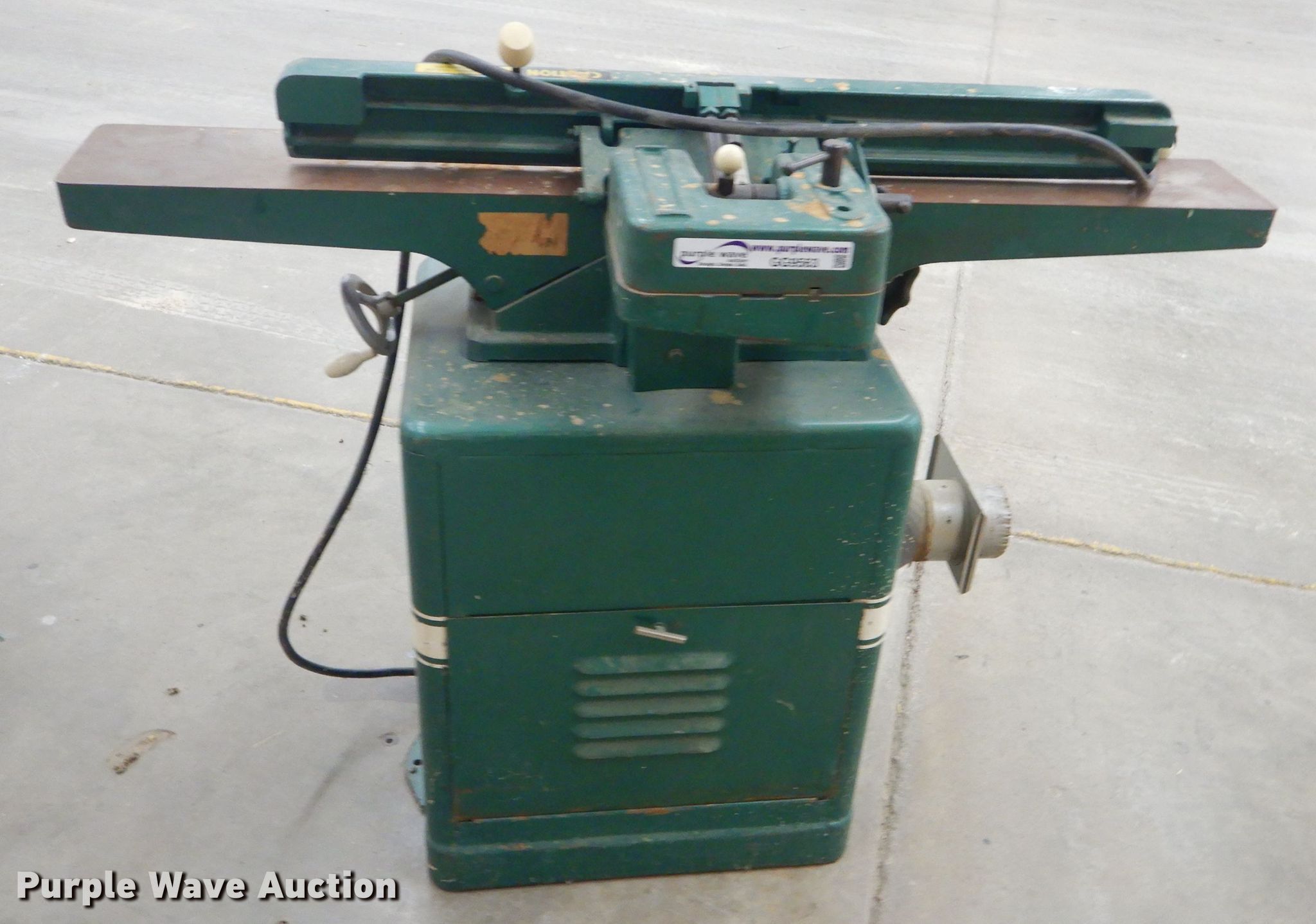 Powermatic 50 jointer in Chanute, KS Item GG9563 sold Purple Wave