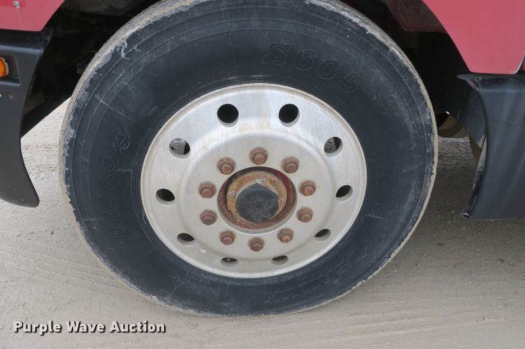 image for item DB10025 1986 Kenworth T600 tank truck