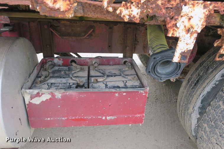 image for item DB10025 1986 Kenworth T600 tank truck