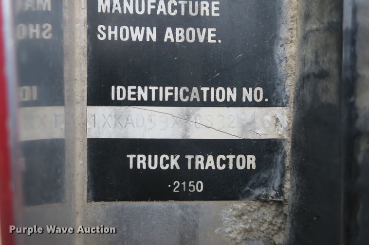 image for item DB10025 1986 Kenworth T600 tank truck