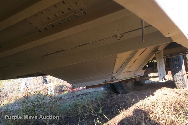 image for item DB10137 1981 Corn Husker 800 double hopper bottom grain trailer