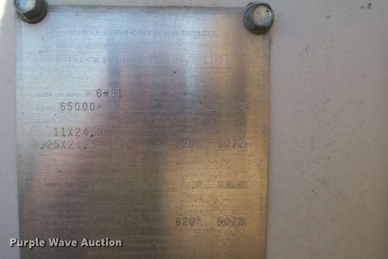 image for item DB10137 1981 Corn Husker 800 double hopper bottom grain trailer