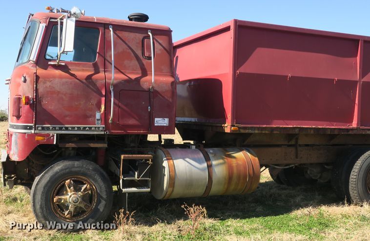 image for item DB10149 1978 International Transtar II grain truck