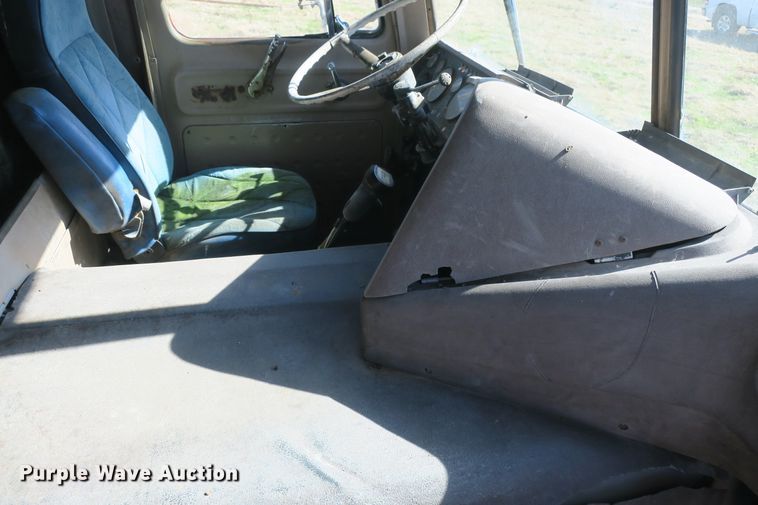 image for item DB10149 1978 International Transtar II grain truck