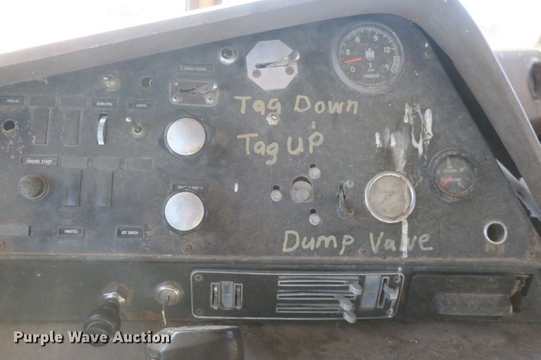 image for item DB10149 1978 International Transtar II grain truck