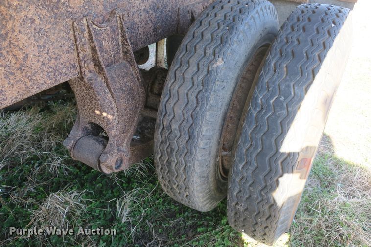 image for item DB10149 1978 International Transtar II grain truck