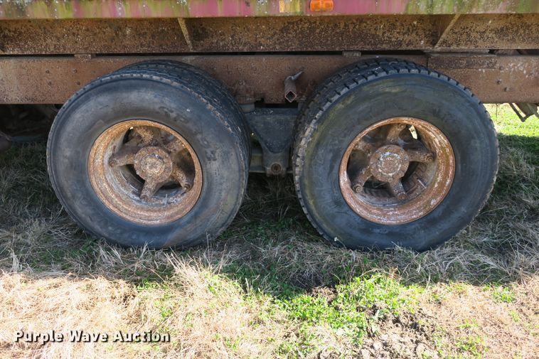 image for item DB10149 1978 International Transtar II grain truck