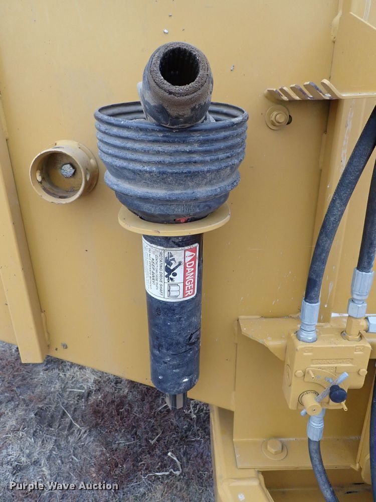 image for item DC3330 Duratech HayBuster 2650 bale processor