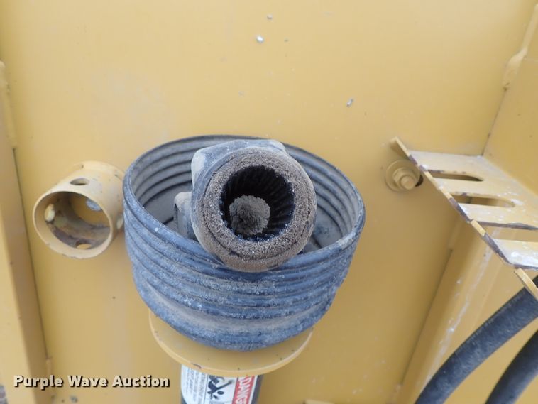 image for item DC3330 Duratech HayBuster 2650 bale processor