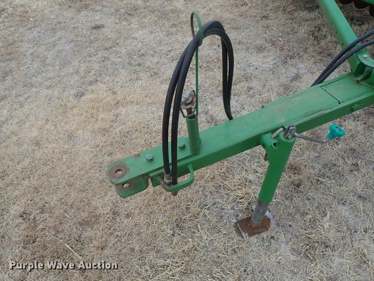 image for item DC3332 John Deere 450 grain drill