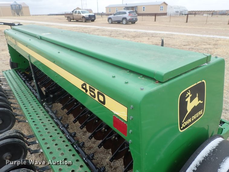 image for item DC3332 John Deere 450 grain drill