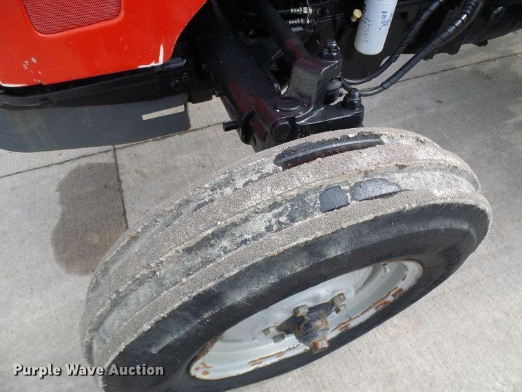 image for item DD1792 Massey-Ferguson 2605 tractor