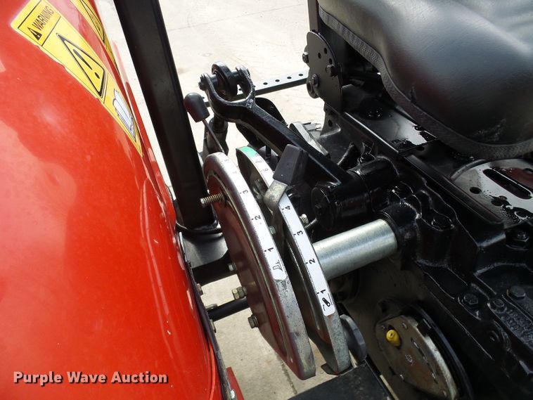 image for item DD1792 Massey-Ferguson 2605 tractor