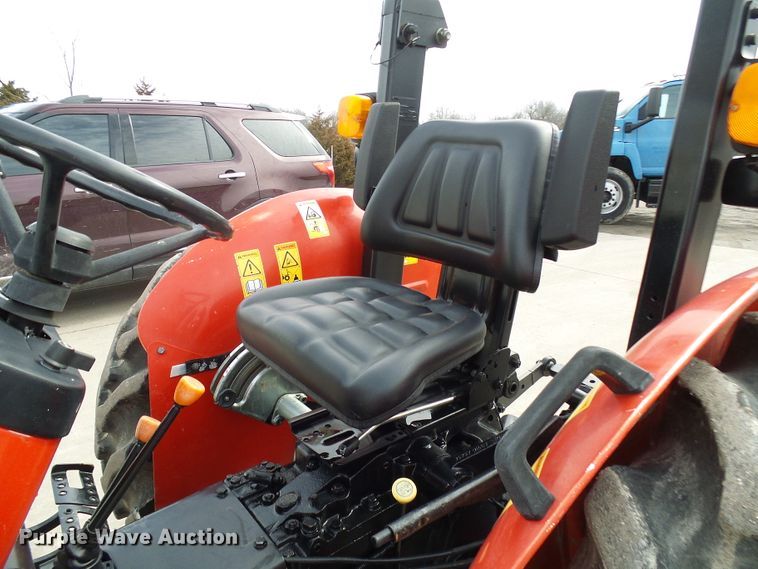 image for item DD1792 Massey-Ferguson 2605 tractor