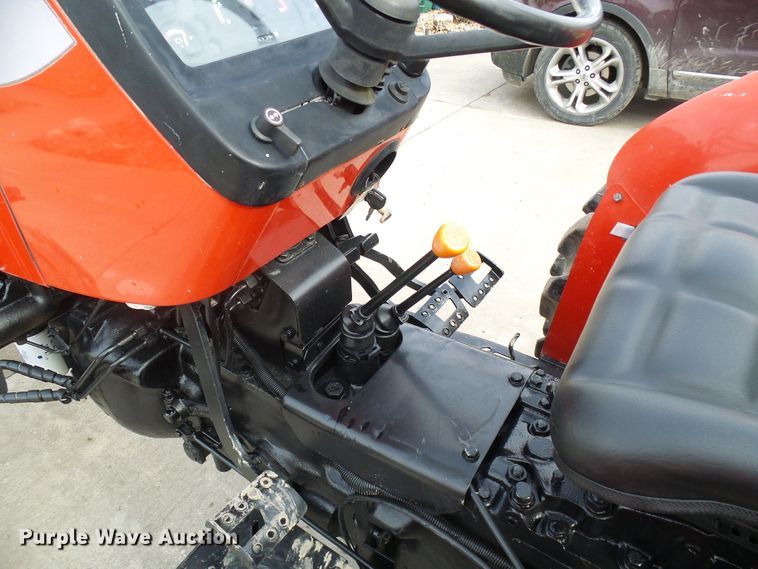 image for item DD1792 Massey-Ferguson 2605 tractor