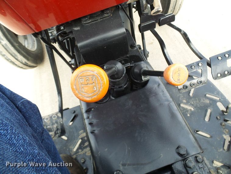 image for item DD1792 Massey-Ferguson 2605 tractor