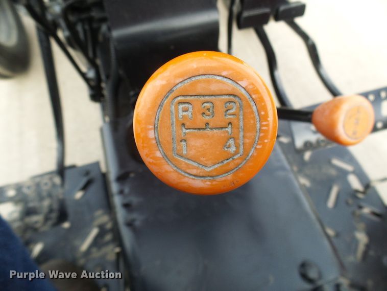 image for item DD1792 Massey-Ferguson 2605 tractor