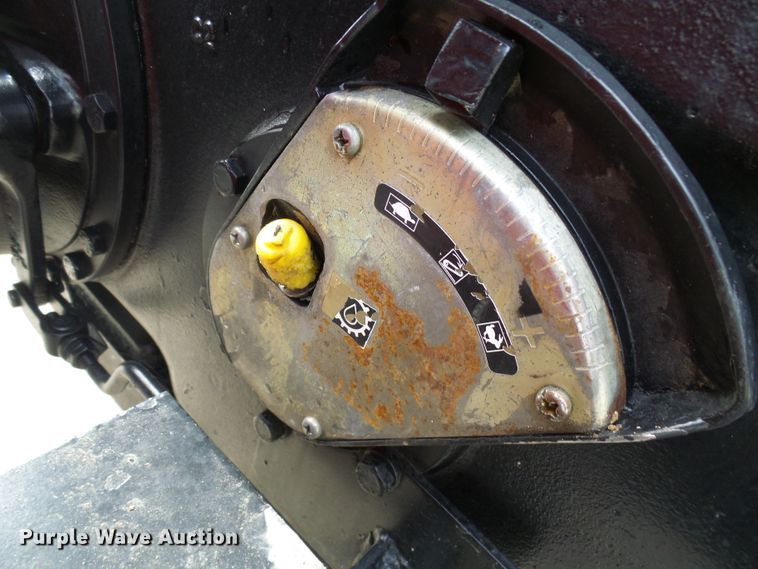 image for item DD1792 Massey-Ferguson 2605 tractor