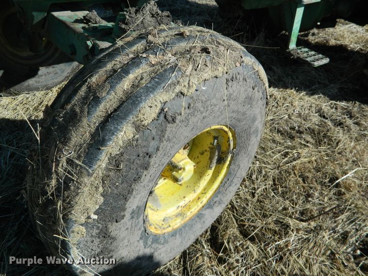 image for item DE4400 1976 John Deere 4630 tractor