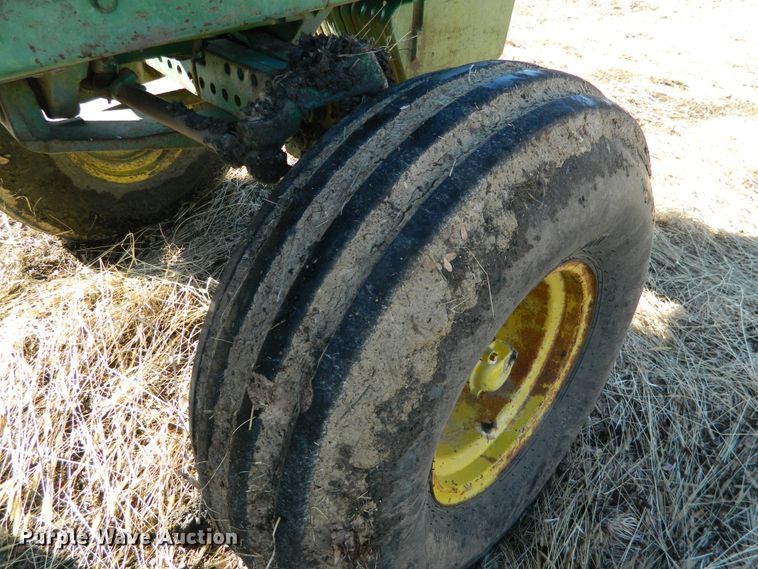 image for item DE4400 1976 John Deere 4630 tractor