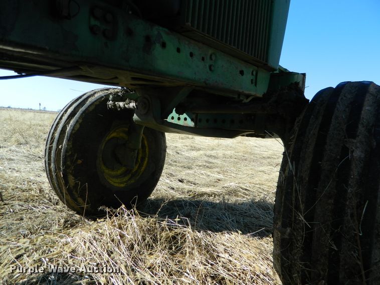 image for item DE4400 1976 John Deere 4630 tractor