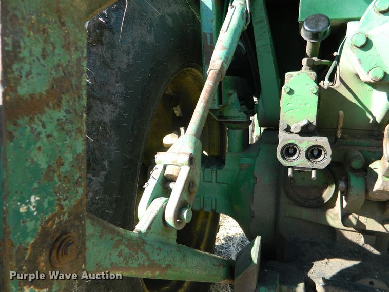 image for item DE4400 1976 John Deere 4630 tractor