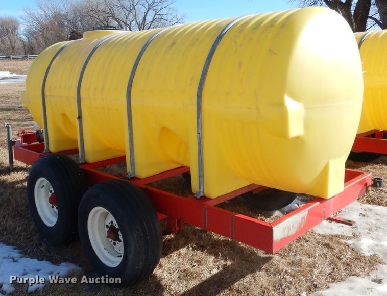 image for item DG5901 Fertilizer tank trailer