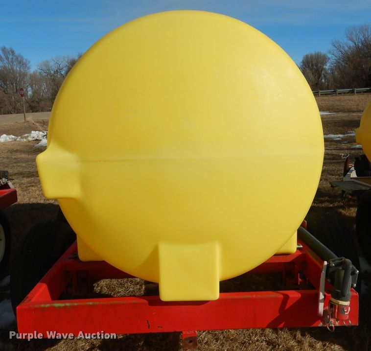 image for item DG5902 Fertilizer tank trailer