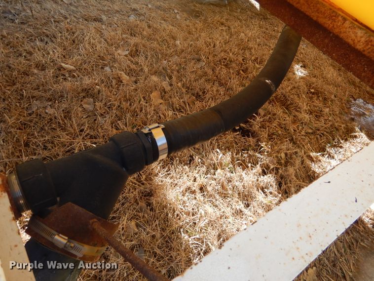 image for item DG5903 Fertilizer tank trailer