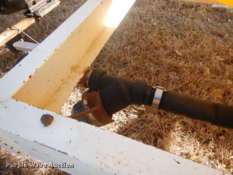 image for item DG5903 Fertilizer tank trailer