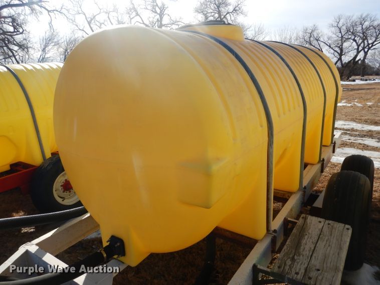 image for item DG5903 Fertilizer tank trailer