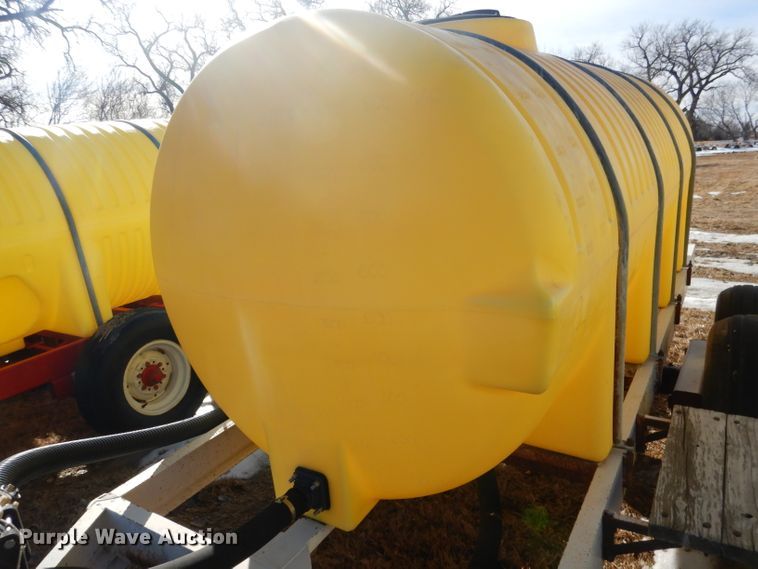 image for item DG5903 Fertilizer tank trailer