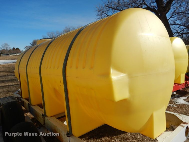 image for item DG5903 Fertilizer tank trailer