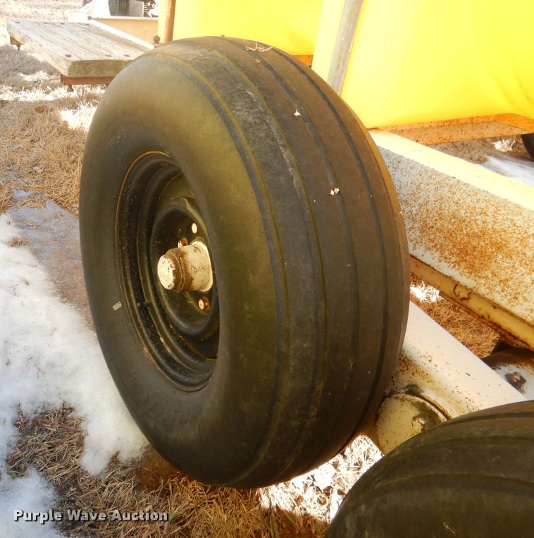 image for item DG5903 Fertilizer tank trailer