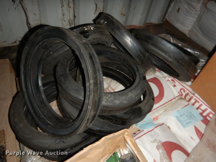 image for item DG5911 Great Plains YP1225A-24TR twin row planter