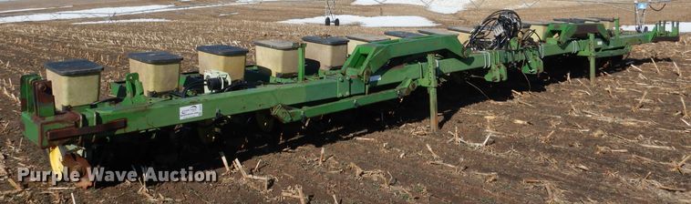 image for item DG5913 John Deere 7100 planter