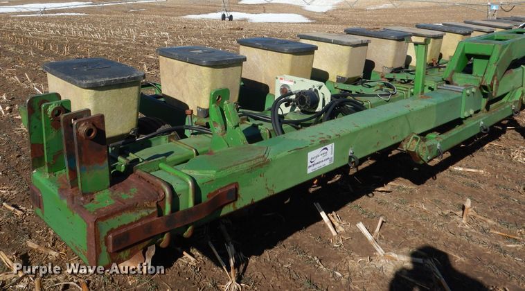 image for item DG5913 John Deere 7100 planter