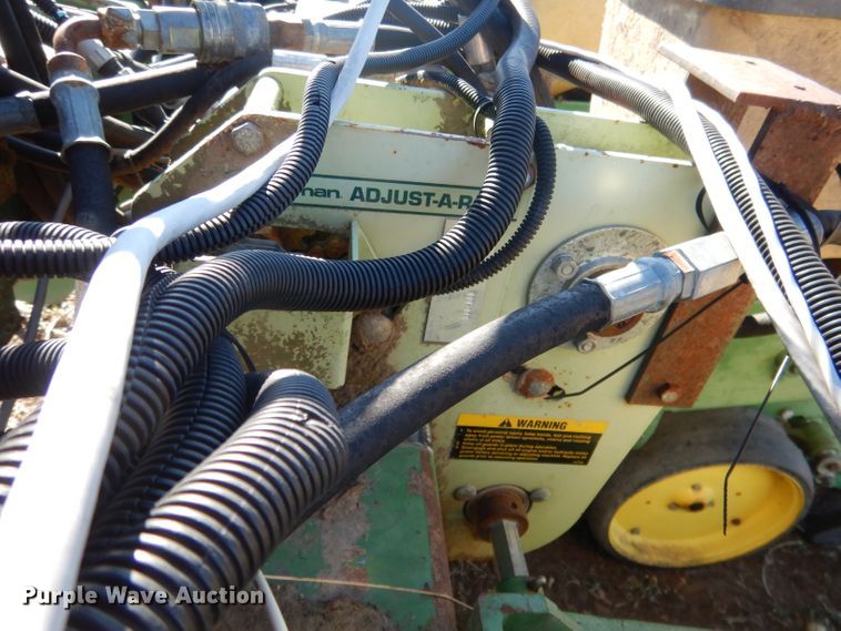 image for item DG5913 John Deere 7100 planter