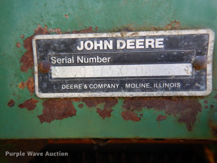 image for item DH2351 John Deere 375 round baler