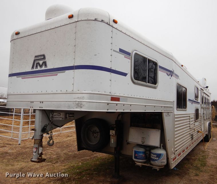 image for item DH3727 2006 Platinum horse trailer